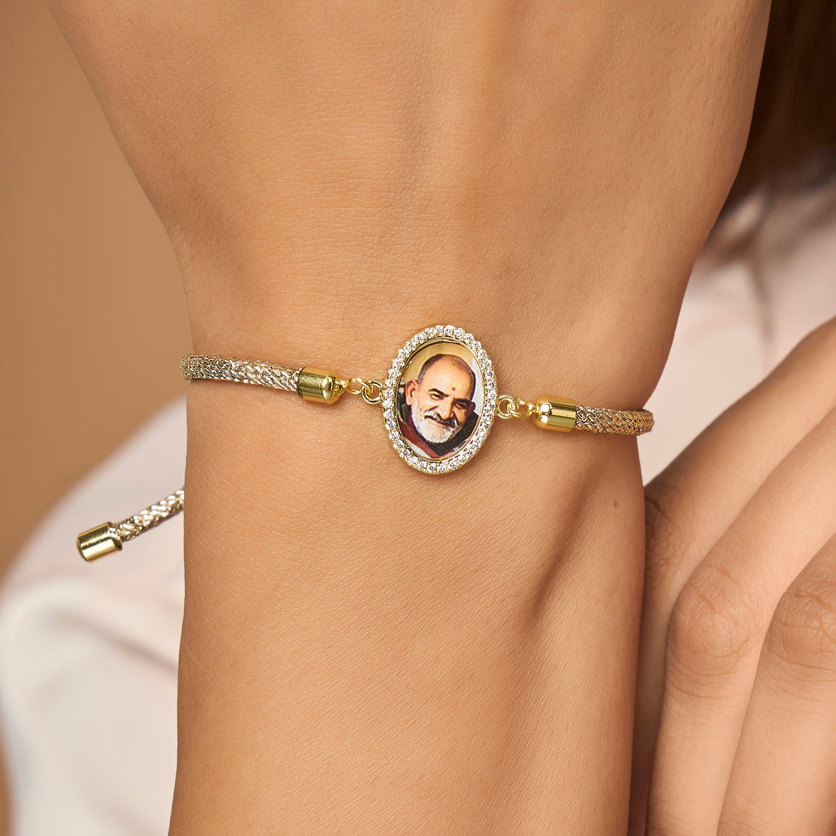 Neem Karoli Baba Gold Zari Bracelet