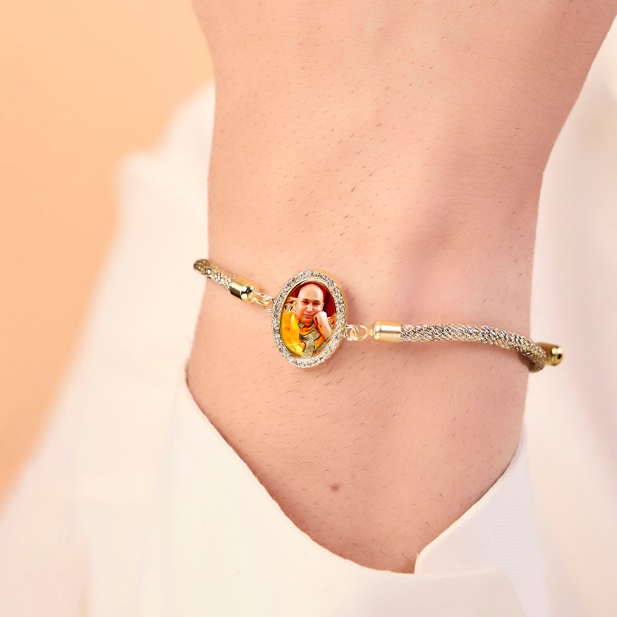 Men's Guruji Yellow Swaroop Zari Thread Bracelet- Gold