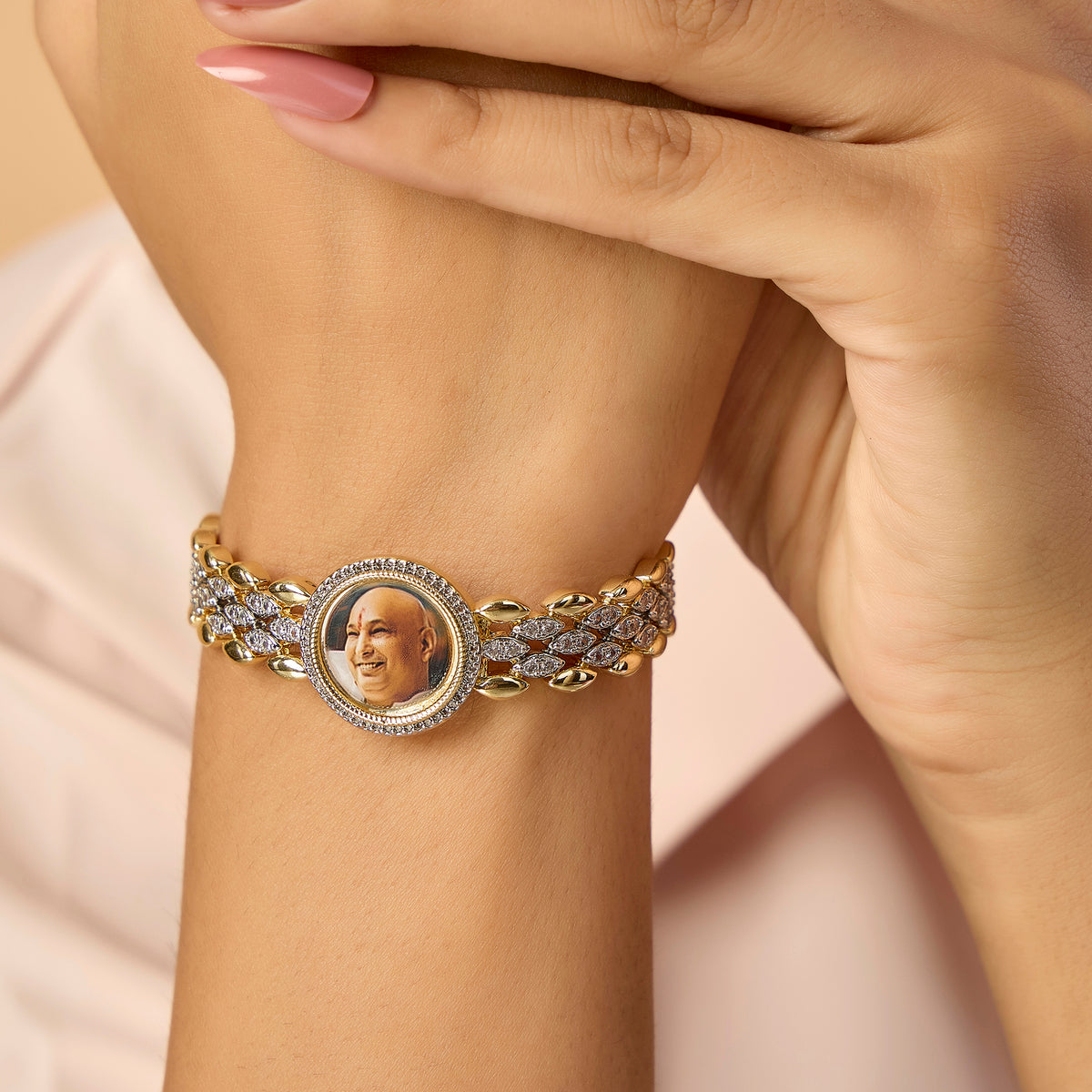 Guruji Swaroop Swarovski Meher Bracelet- White