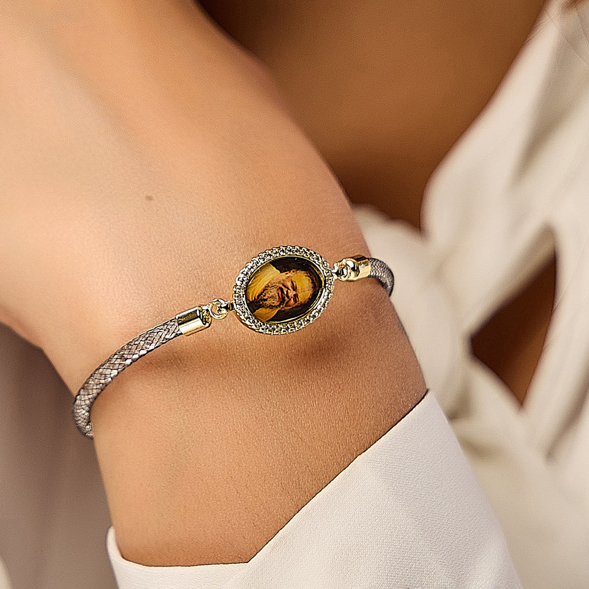 Premanand Maharaj Diamond Filled Rope Bracelet- Grey