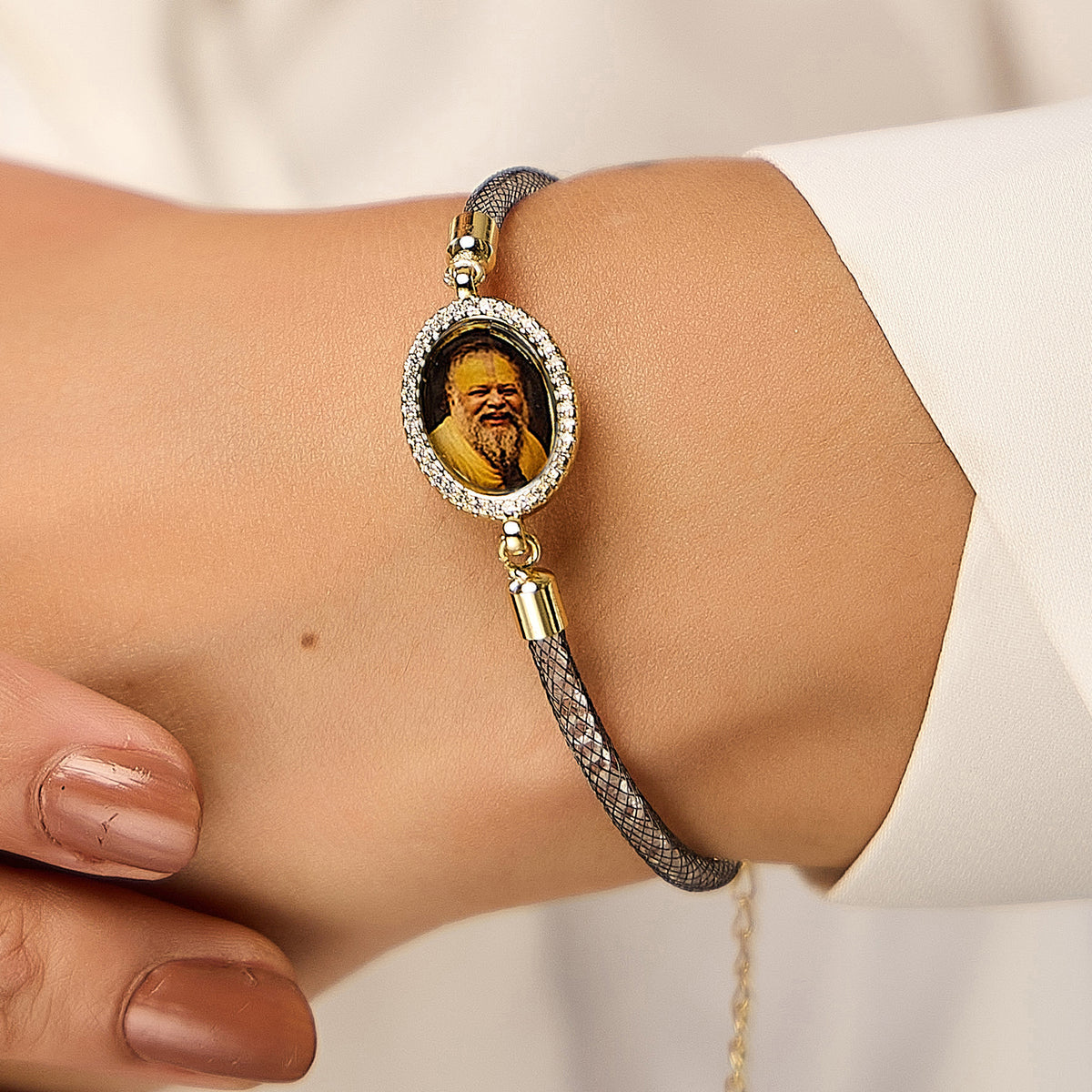 Premanand Maharaj Diamond Filled Rope Bracelet- Grey