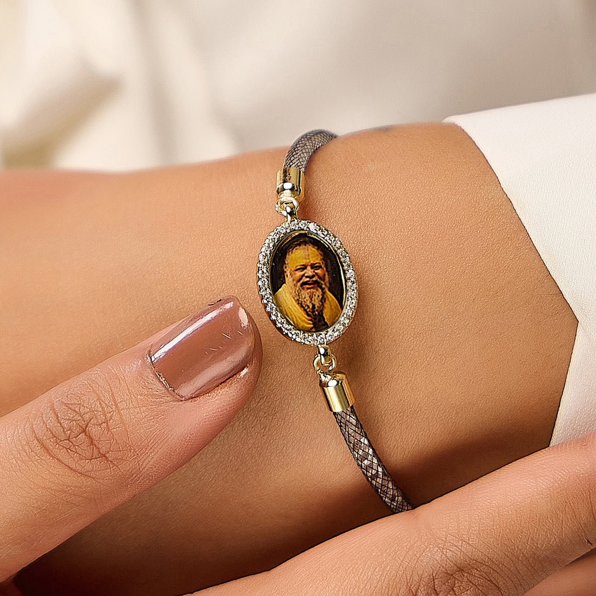 Premanand Maharaj Diamond Filled Rope Bracelet- Grey