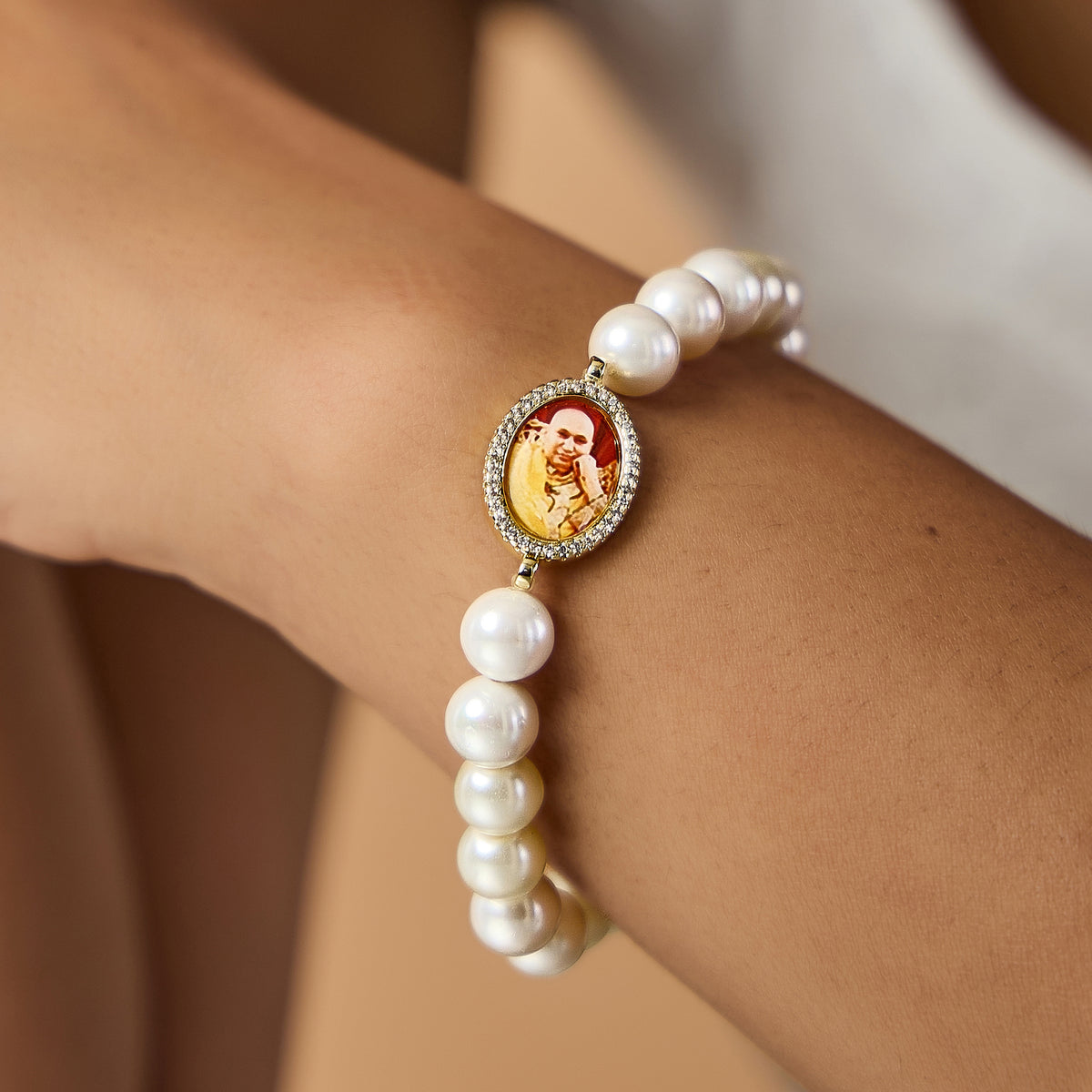 Guruji Swaroop Pearl Bead Bracelet- Yellow
