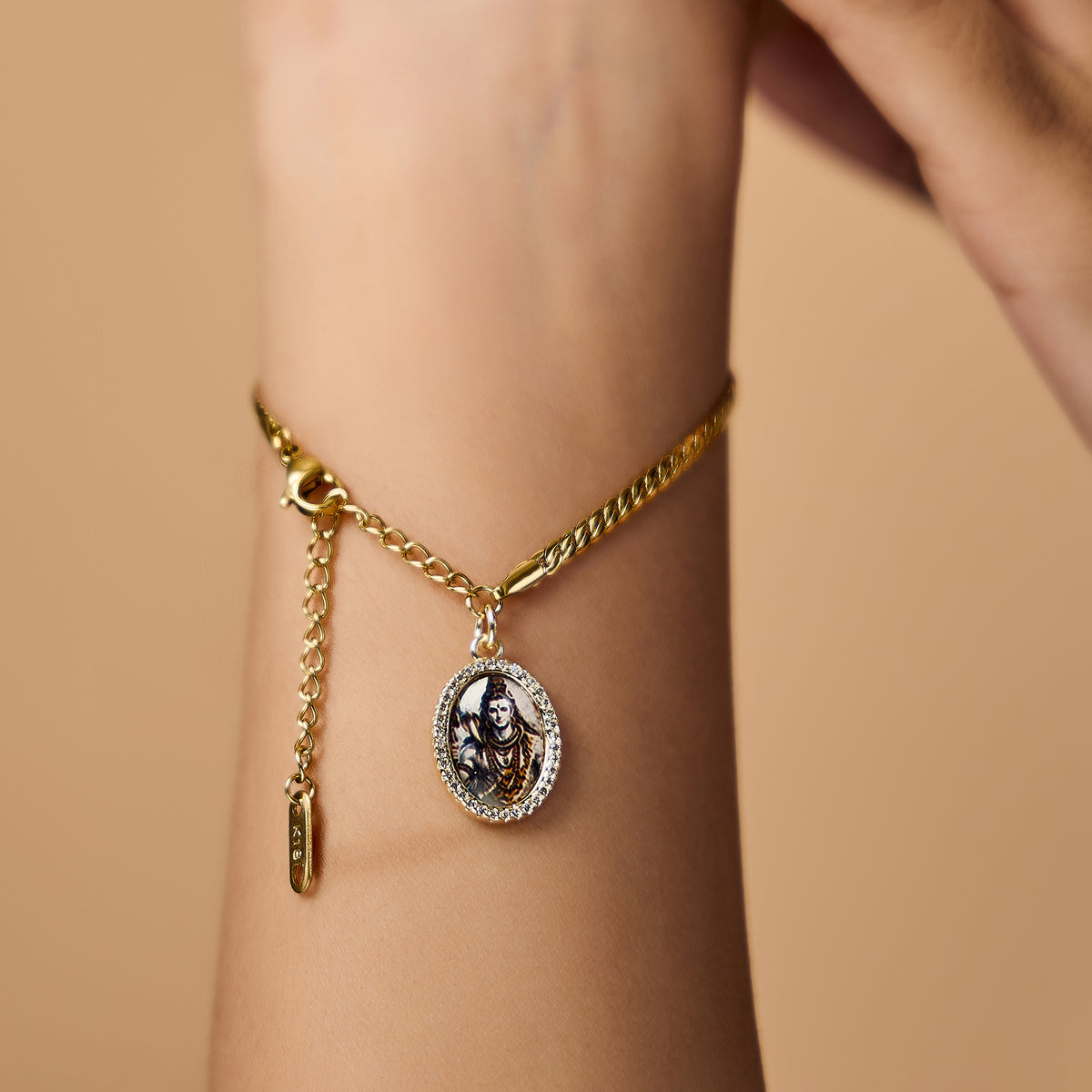 Shiv Snake Chain Hanging Bracelet