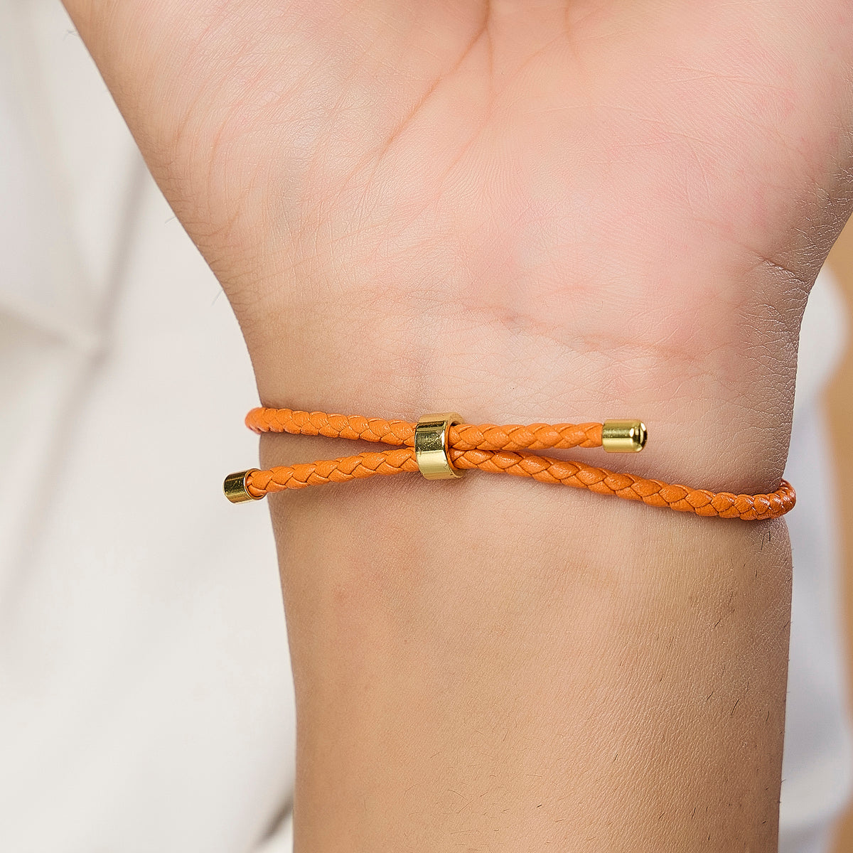 Men's Guruji Swaroop Orange Rope Bracelet- Orange