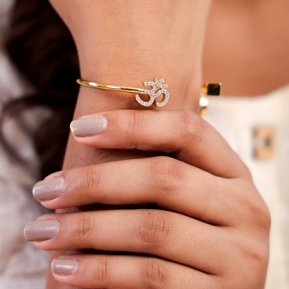 Om Evil Eye Hanging Bracelet- Light Blue