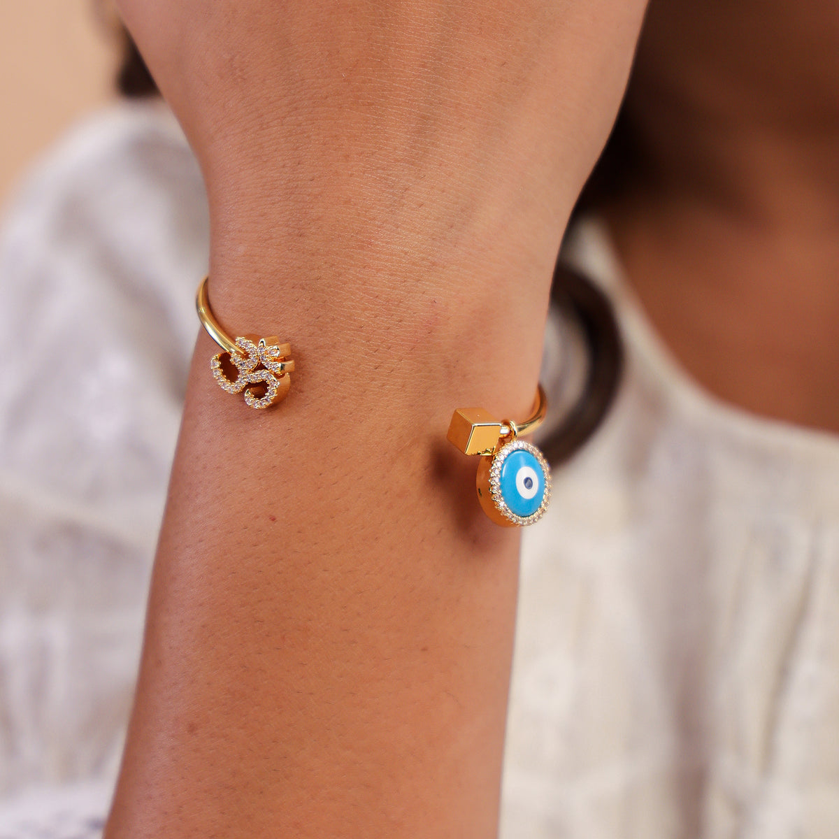 Om Evil Eye Hanging Bracelet- Light Blue
