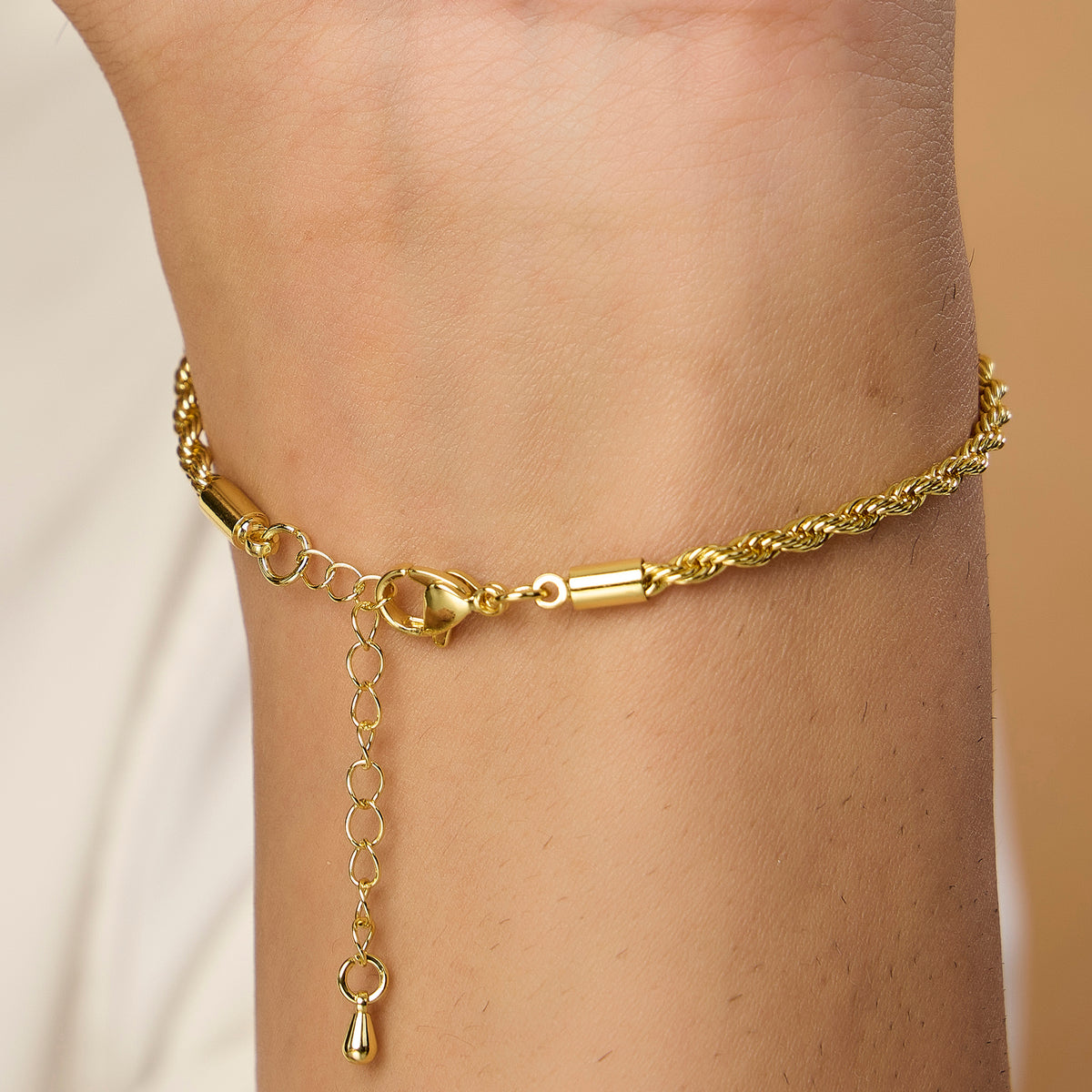 Men's Ek Onkar Gold Twisted Chain Bracelet