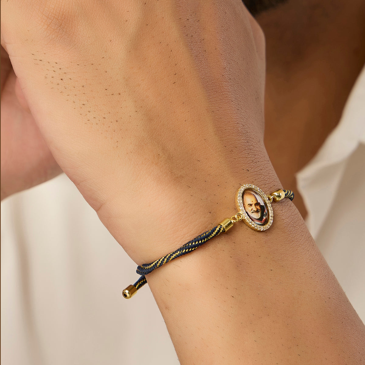 Men's Neem Karoli Baba Blue and Gold Zari Thread Rope Bracelet