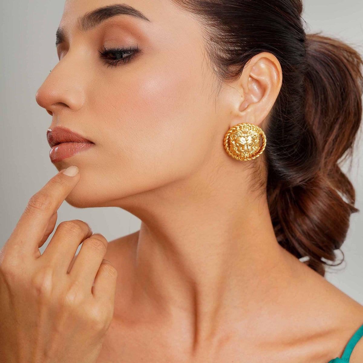 Vintage Gold Tone Lion Face Studs