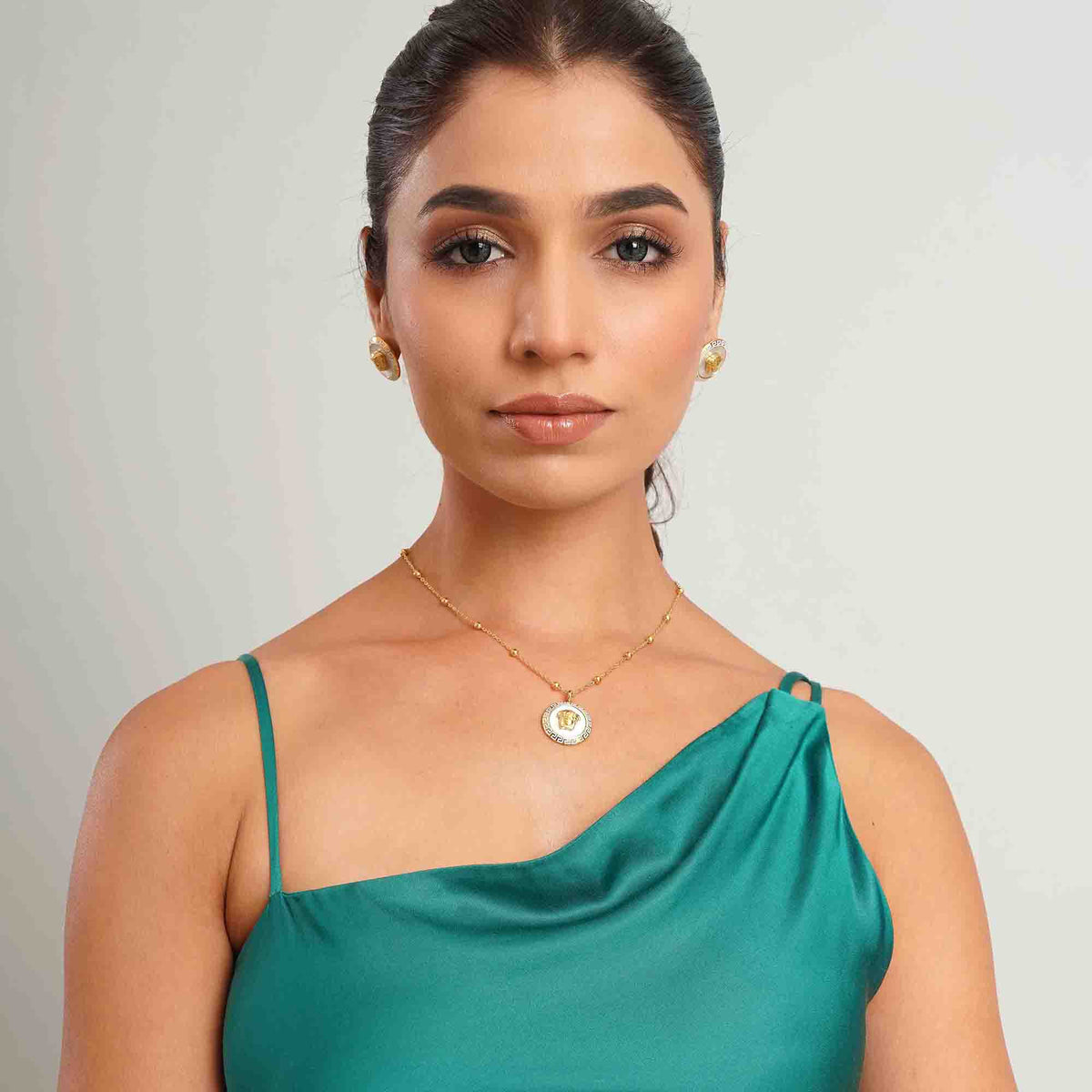 Empress Paris White and Gold set