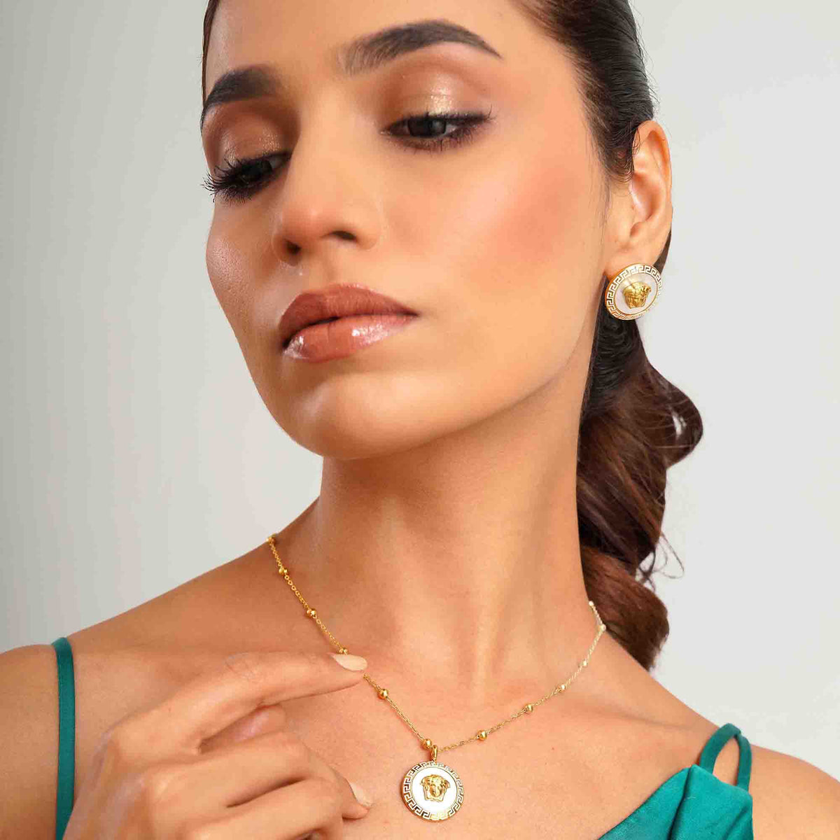 Empress Paris White and Gold set