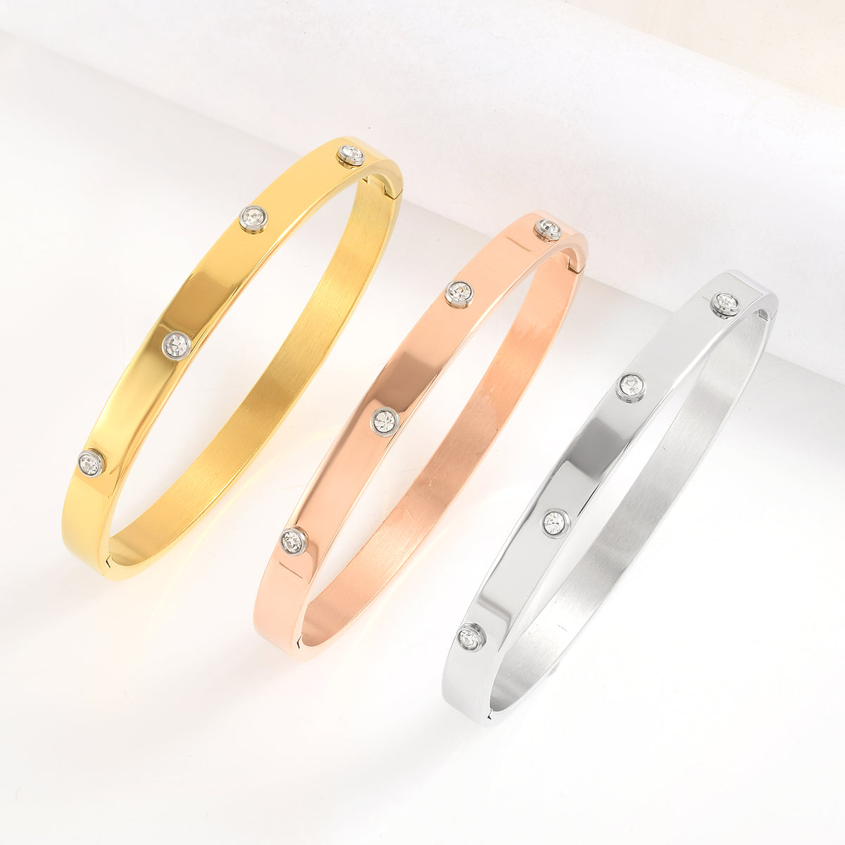 Glittering Disc Swarovski Studded Bracelet