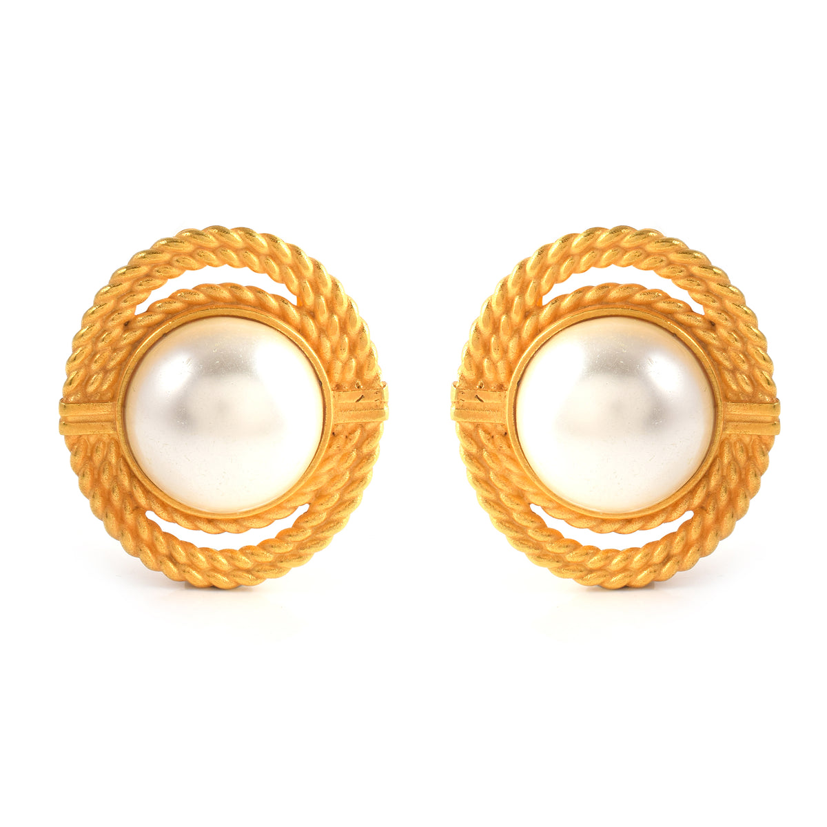 Classic Pearl Pleated Earrings