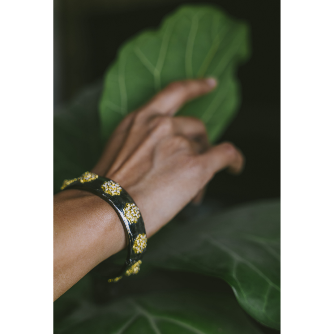 Dual Tone Metal Flower Bracelet