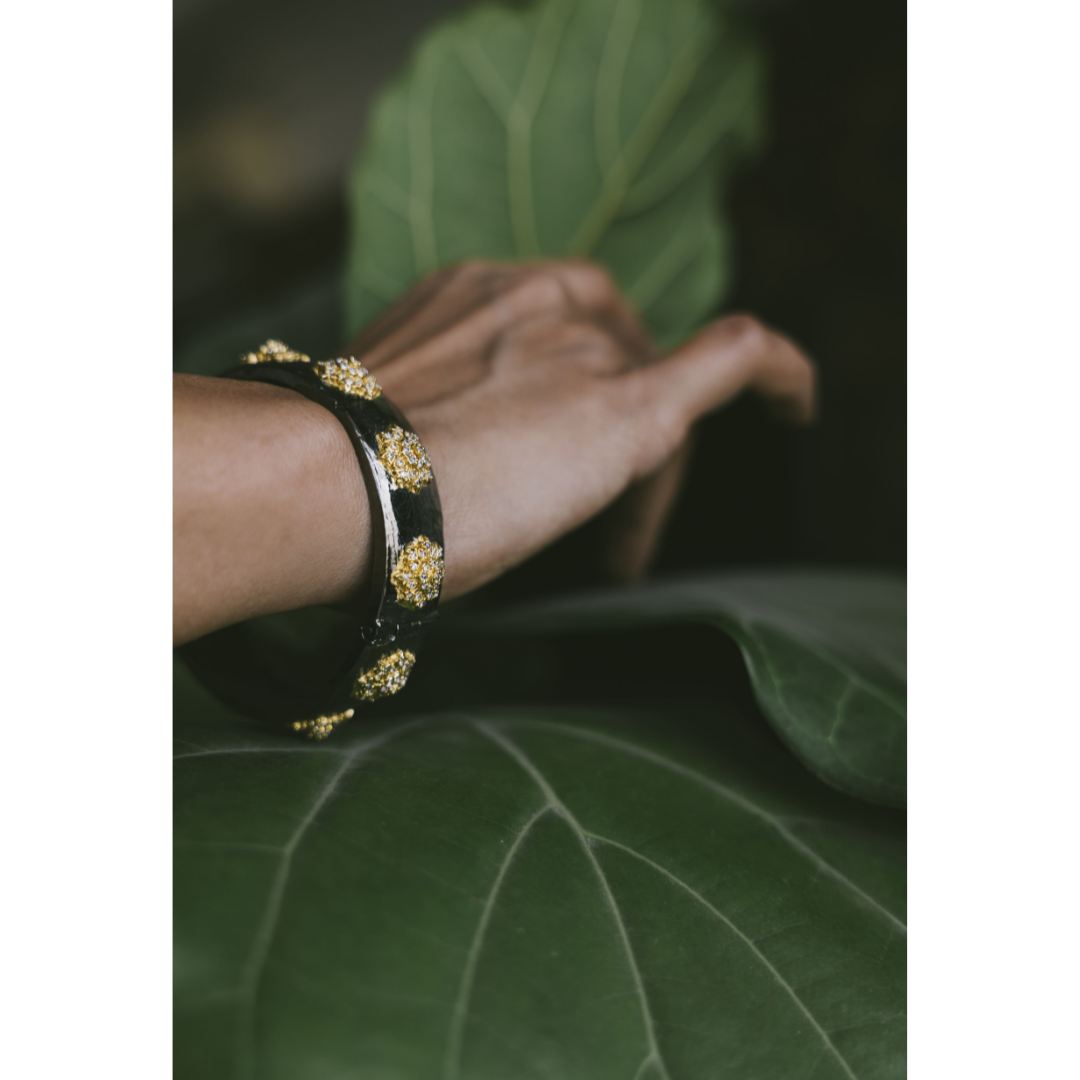 Dual Tone Metal Flower Bracelet