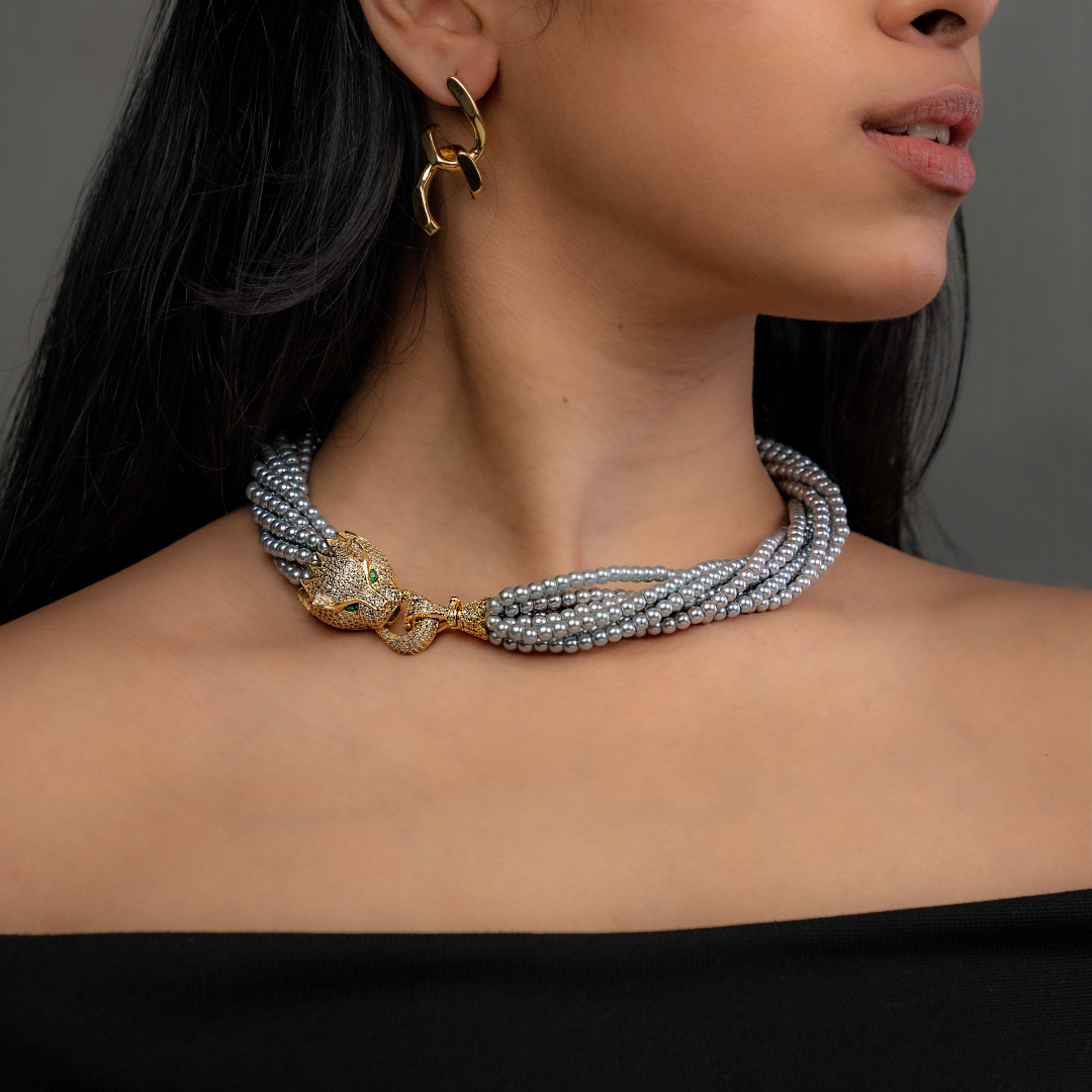Leopard Head Grey Pearl Necklace