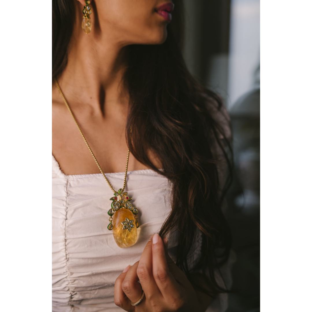 Peacock Carnelian Chain Pendent