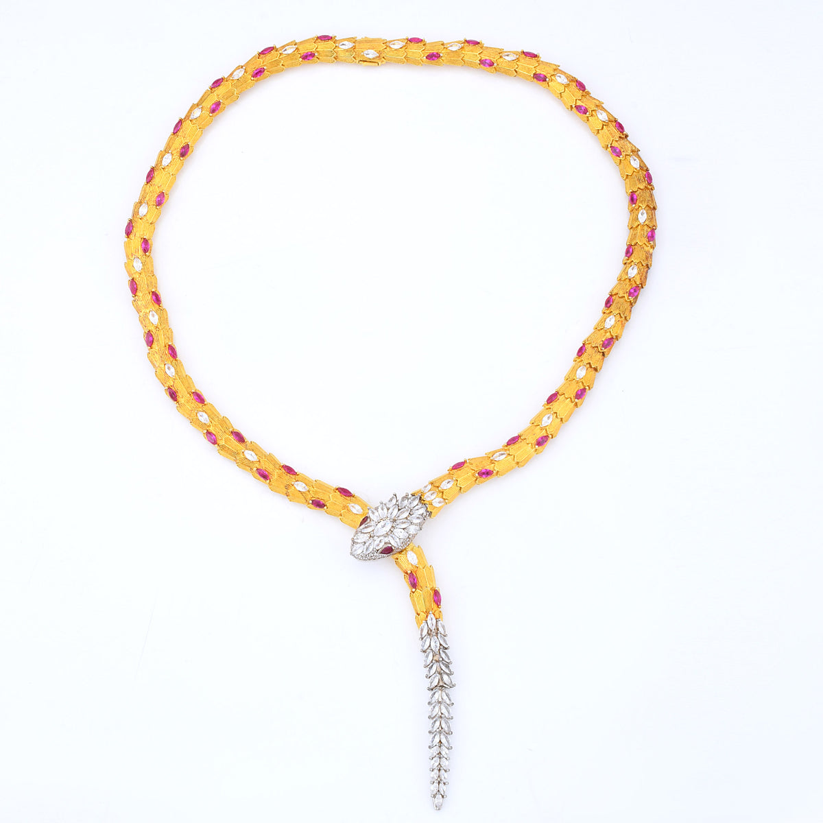 Detailed Serpentine Necklace