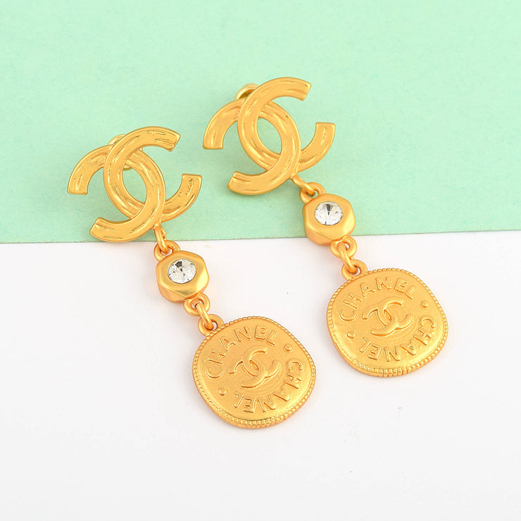 Finula Gold Drop Earrings