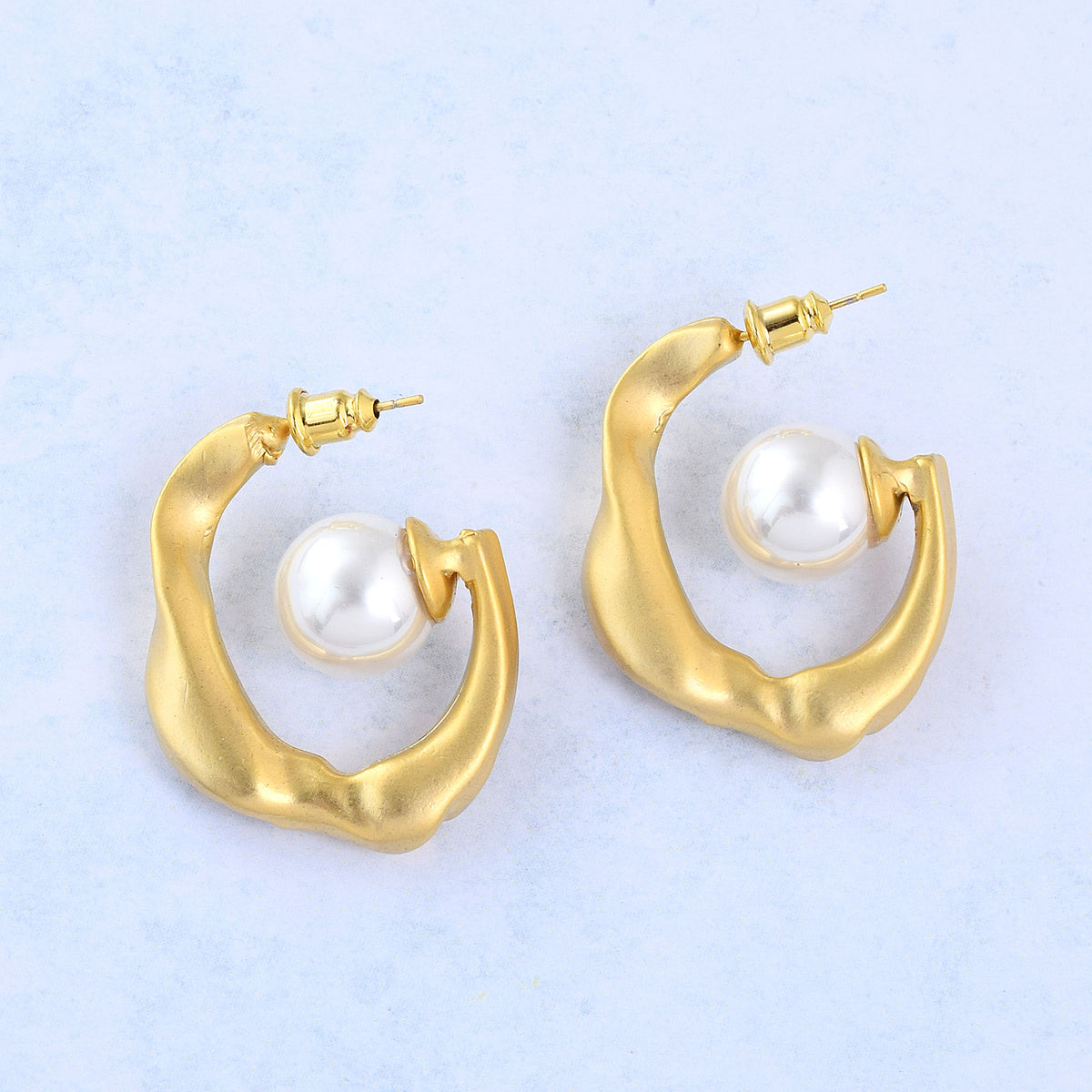 Meraki Twisted Pearl Hoops