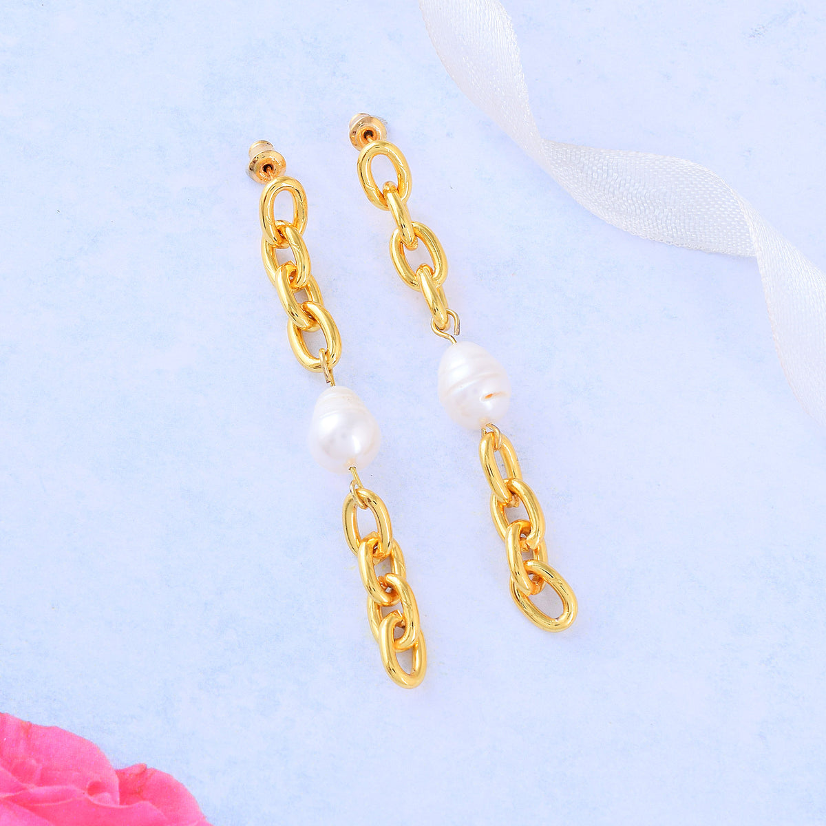 Link Hanging Pearl Gold Earrings