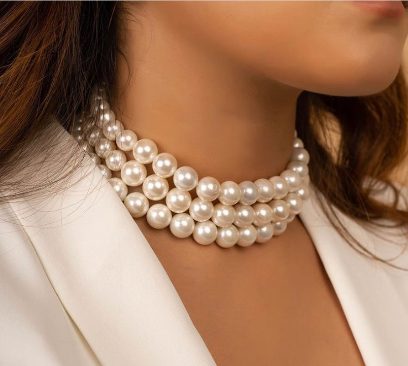 Multilayered Pearl Choker