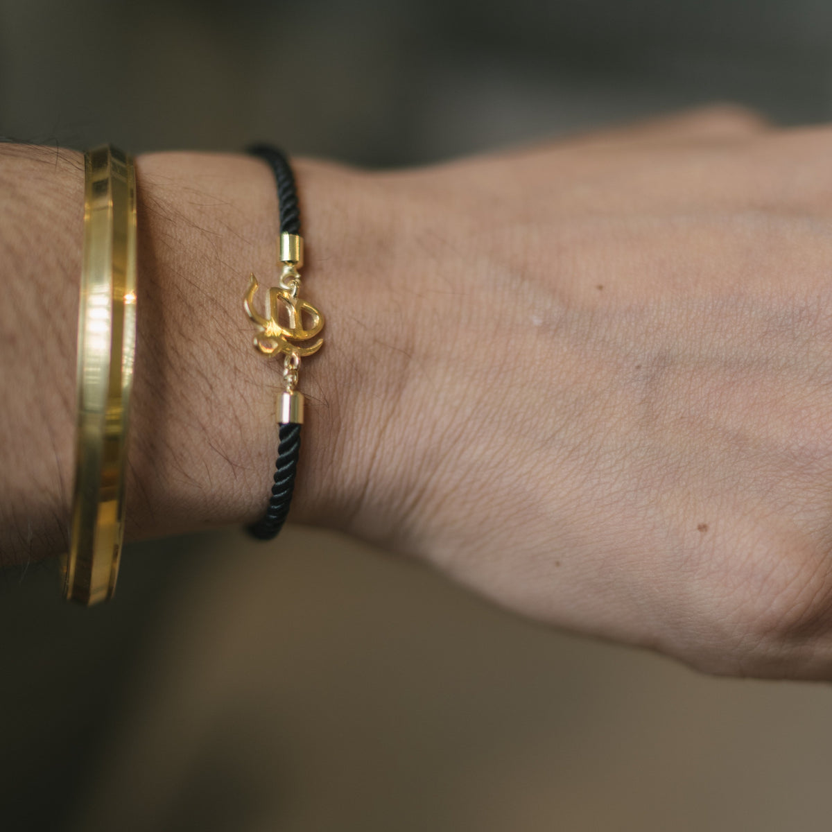 Unisex Pure Silver Ek Onkar Black Rope Bracelet