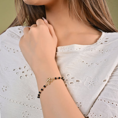 Nazariya Beads Pure Silver Om Bracelet