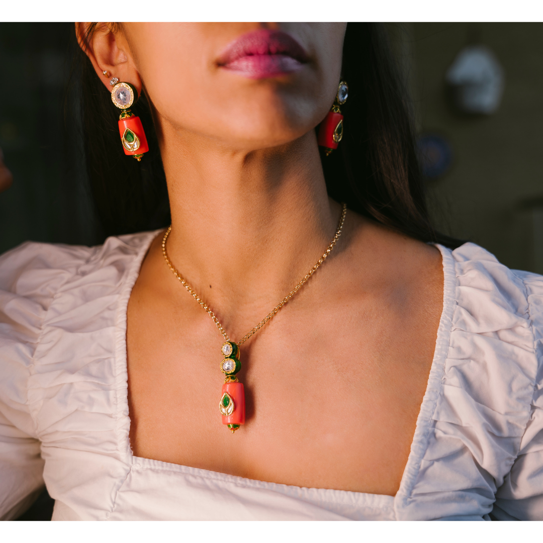 Coral Cylinder Kundan Set